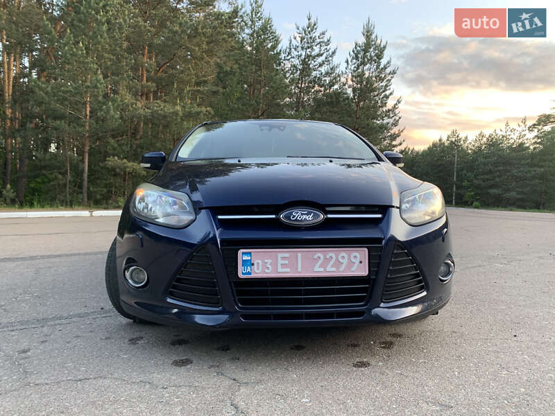 Хэтчбек Ford Focus 2011 в Чернигове