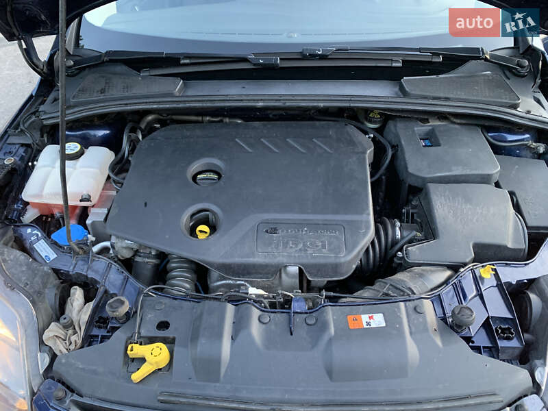 Хэтчбек Ford Focus 2011 в Чернигове