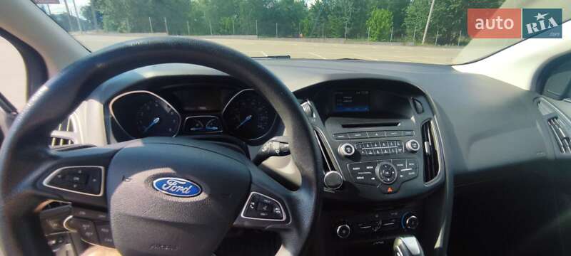 Хэтчбек Ford Focus 2016 в Сумах