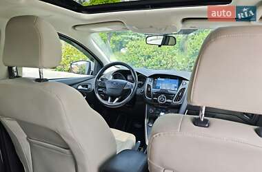 Седан Ford Focus 2017 в 