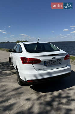 Седан Ford Focus 2017 в 