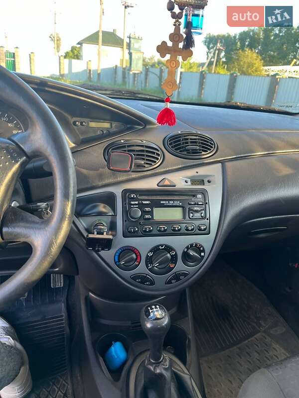 Хэтчбек Ford Focus 2002 в Львове