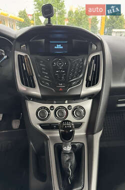 Универсал Ford Focus 2012 в 