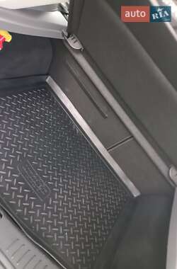 Хэтчбек Ford Focus 2010 в 