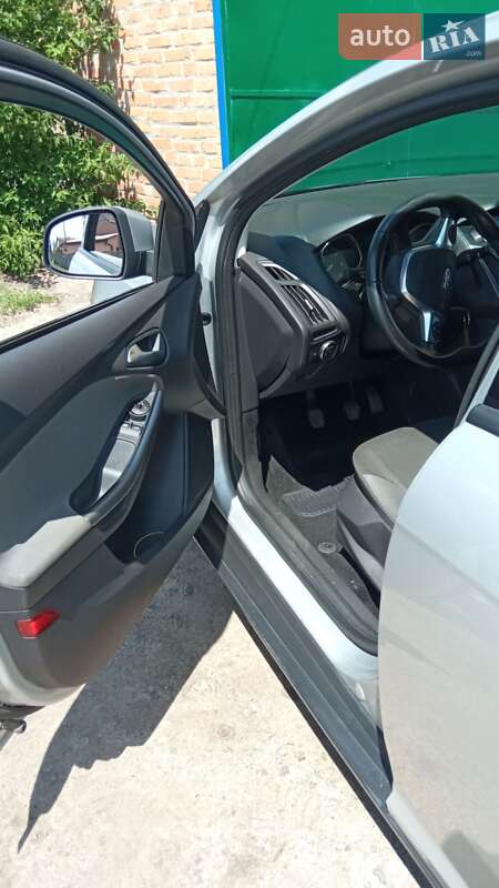 Універсал Ford Focus 2011 в Нових Санжарах