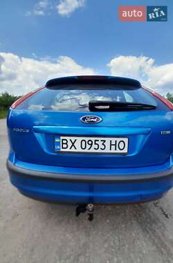 Хэтчбек Ford Focus 2007 в 