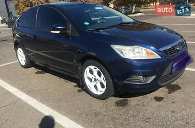 Купе Ford Focus 2010 в 