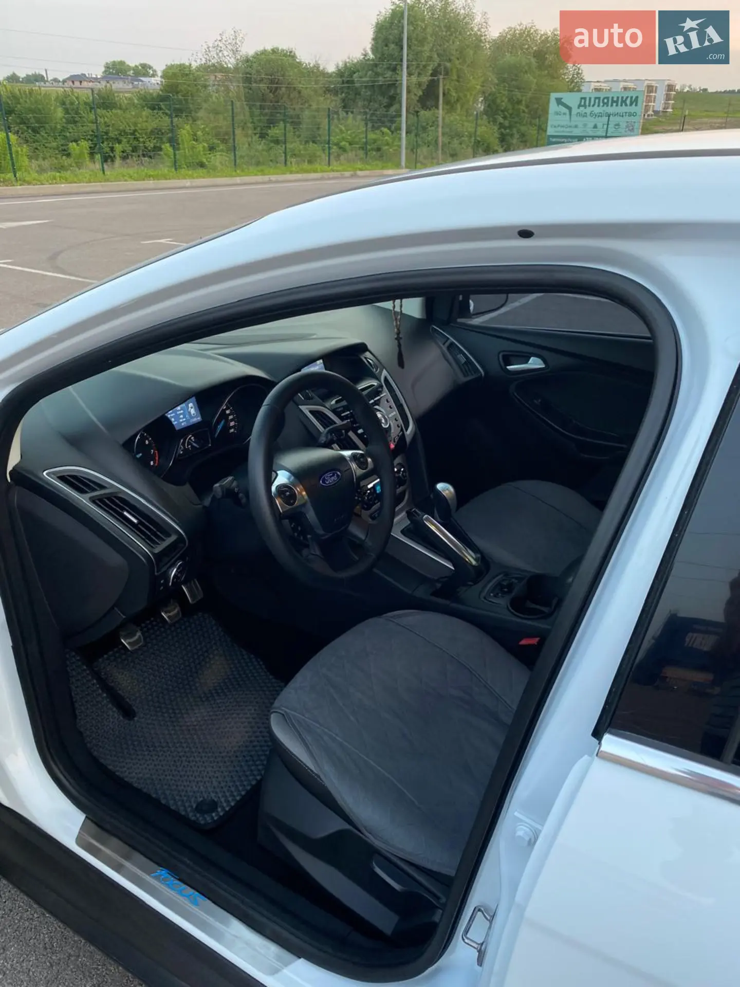 2012 Ford Focus - мініатюра 12