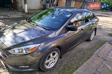 Седан Ford Focus 2015 в 
