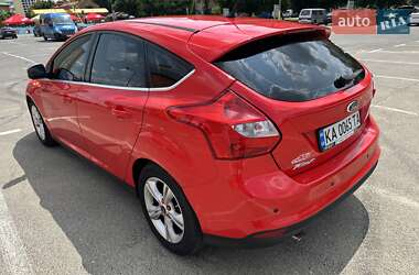 Хетчбек Ford Focus 2013 в 