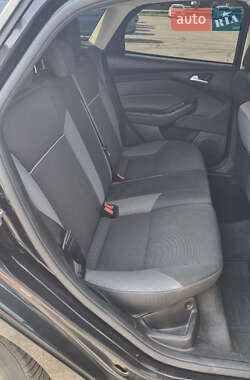 Хэтчбек Ford Focus 2014 в 