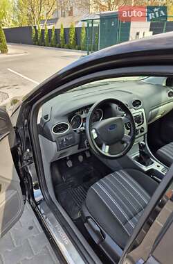 Хэтчбек Ford Focus 2009 в 