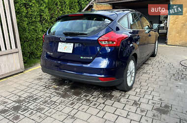 Хэтчбек Ford Focus 2017 в 
