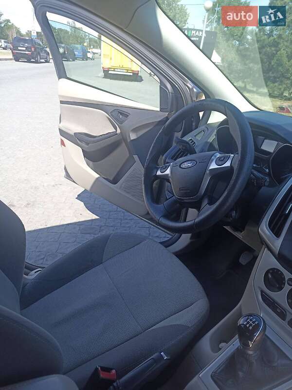 Хэтчбек Ford Focus 2011 в Запорожье