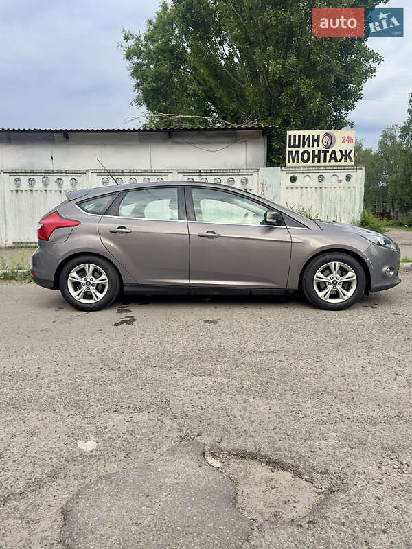 Хэтчбек Ford Focus 2012 в Киеве