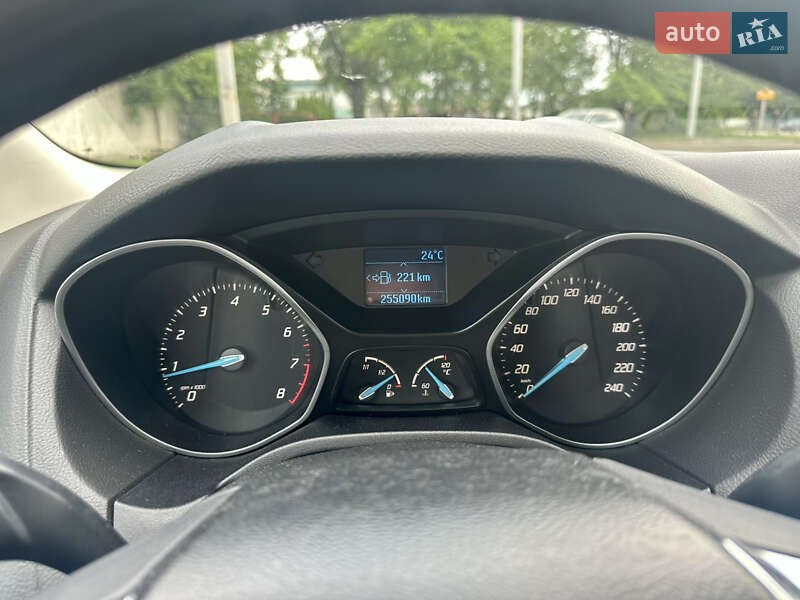 Хэтчбек Ford Focus 2012 в Киеве