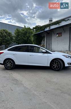 Седан Ford Focus 2017 в 