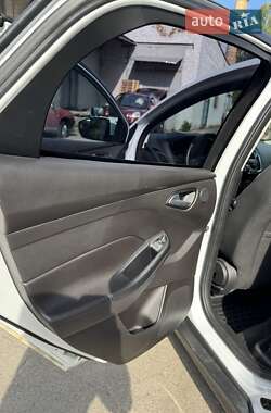 Седан Ford Focus 2017 в 