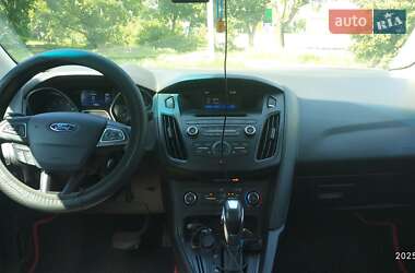 Седан Ford Focus 2016 в 