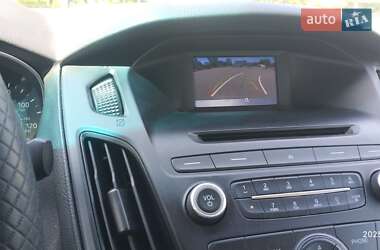 Седан Ford Focus 2016 в 