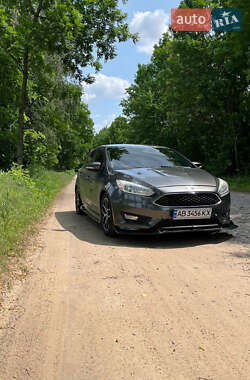 Хэтчбек Ford Focus 2015 в 
