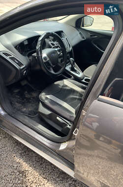 Седан Ford Focus 2011 в 