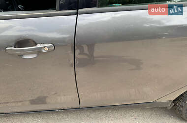 Седан Ford Focus 2011 в 