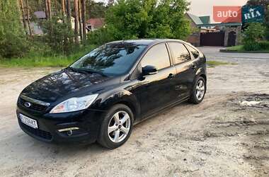 Хэтчбек Ford Focus 2011 в Обухове