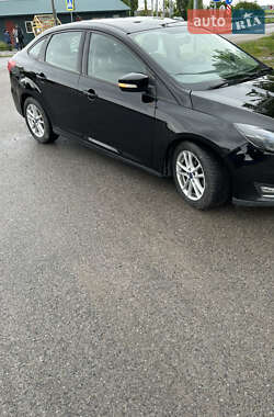 Седан Ford Focus 2017 в 