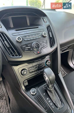 Седан Ford Focus 2017 в 