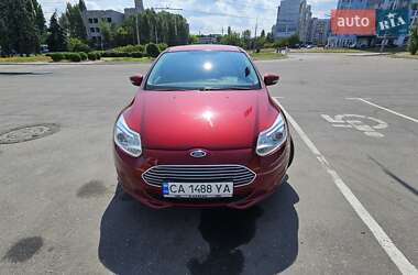 Хэтчбек Ford Focus 2015 в Черкассах