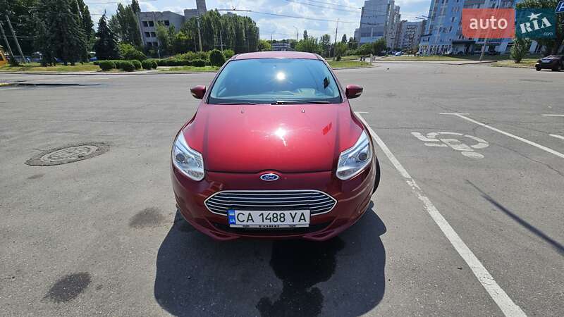 Хэтчбек Ford Focus 2015 в Черкассах фото 7 Хэтчбек Ford Focus 2015 в Черкассах