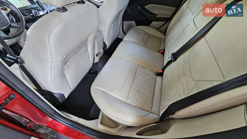 Хэтчбек Ford Focus 2015 в Черкассах фото 17 Хэтчбек Ford Focus 2015 в Черкассах