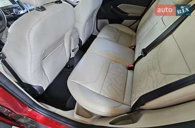 Хетчбек Ford Focus 2015 в 