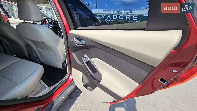 Хэтчбек Ford Focus 2015 в Черкассах фото 25 Хэтчбек Ford Focus 2015 в Черкассах