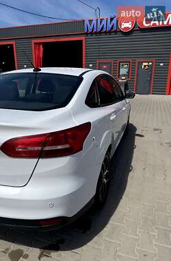 Седан Ford Focus 2017 в Киеве