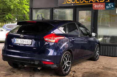Седан Ford Focus 2016 в 