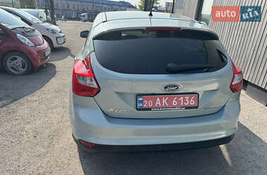 Хэтчбек Ford Focus 2013 в 