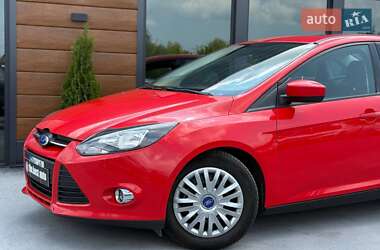 Седан Ford Focus 2011 в 
