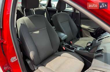 Седан Ford Focus 2011 в 