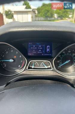 Хэтчбек Ford Focus 2012 в 