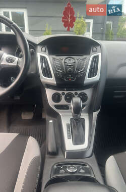 Хэтчбек Ford Focus 2014 в 