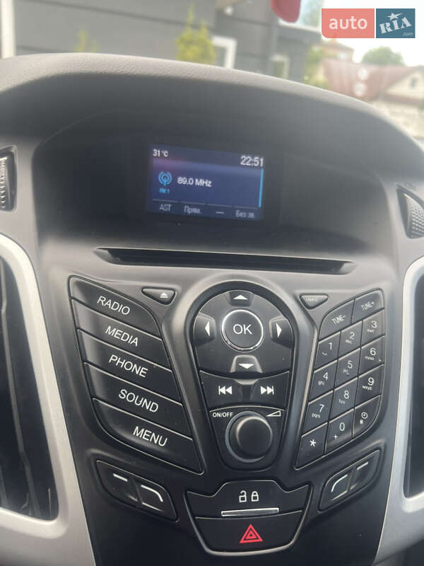 Хэтчбек Ford Focus 2014 в Нововолынске
