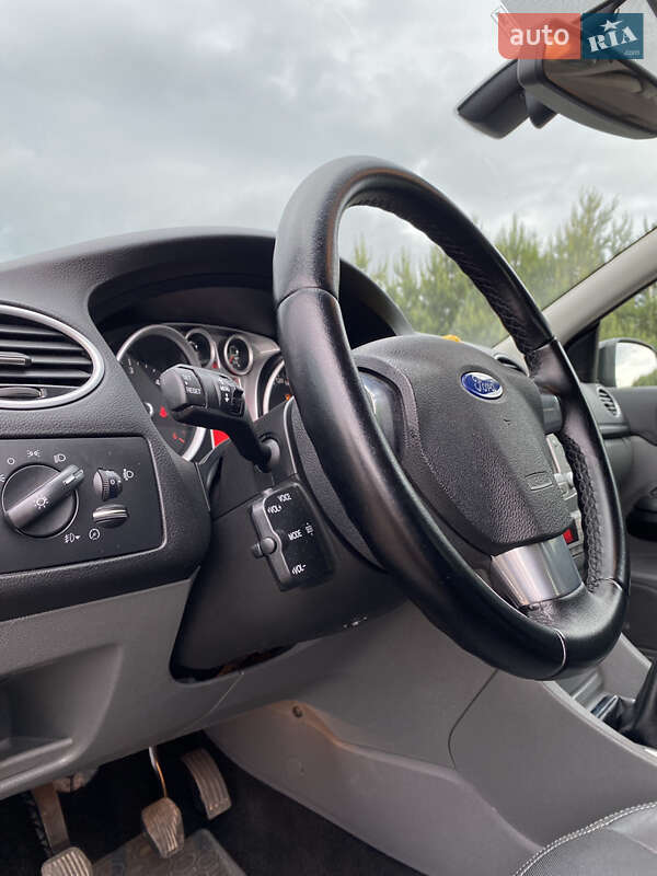 Универсал Ford Focus 2010 в Львове