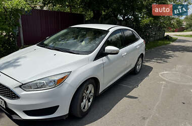 Седан Ford Focus 2015 в 