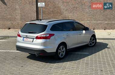 Универсал Ford Focus 2014 в 