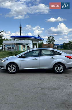 Седан Ford Focus 2016 в 
