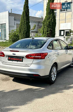 Седан Ford Focus 2016 в 