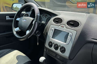 Хэтчбек Ford Focus 2007 в 