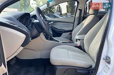 Седан Ford Focus 2016 в 